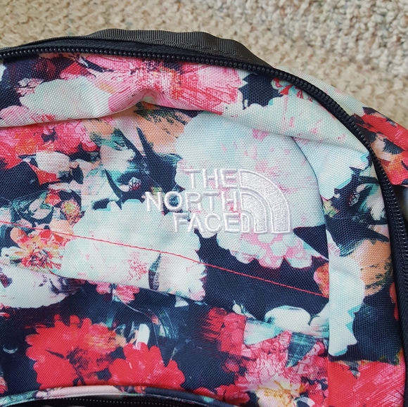 The North face backpack - Picture 7 of 9